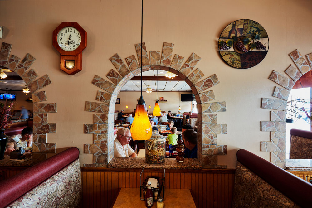 Millsboro Pizza Palace Interior